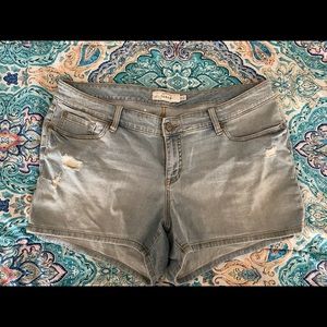 Light wash distressed denim shorts